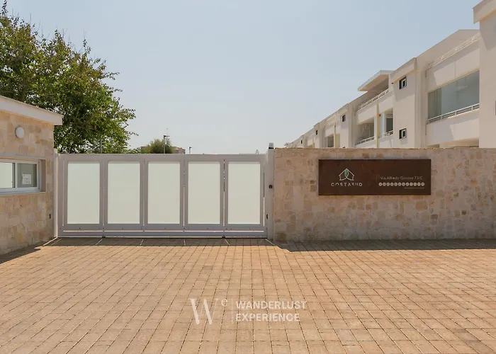 Wanderlust Experience Blue Coast Daire Bari